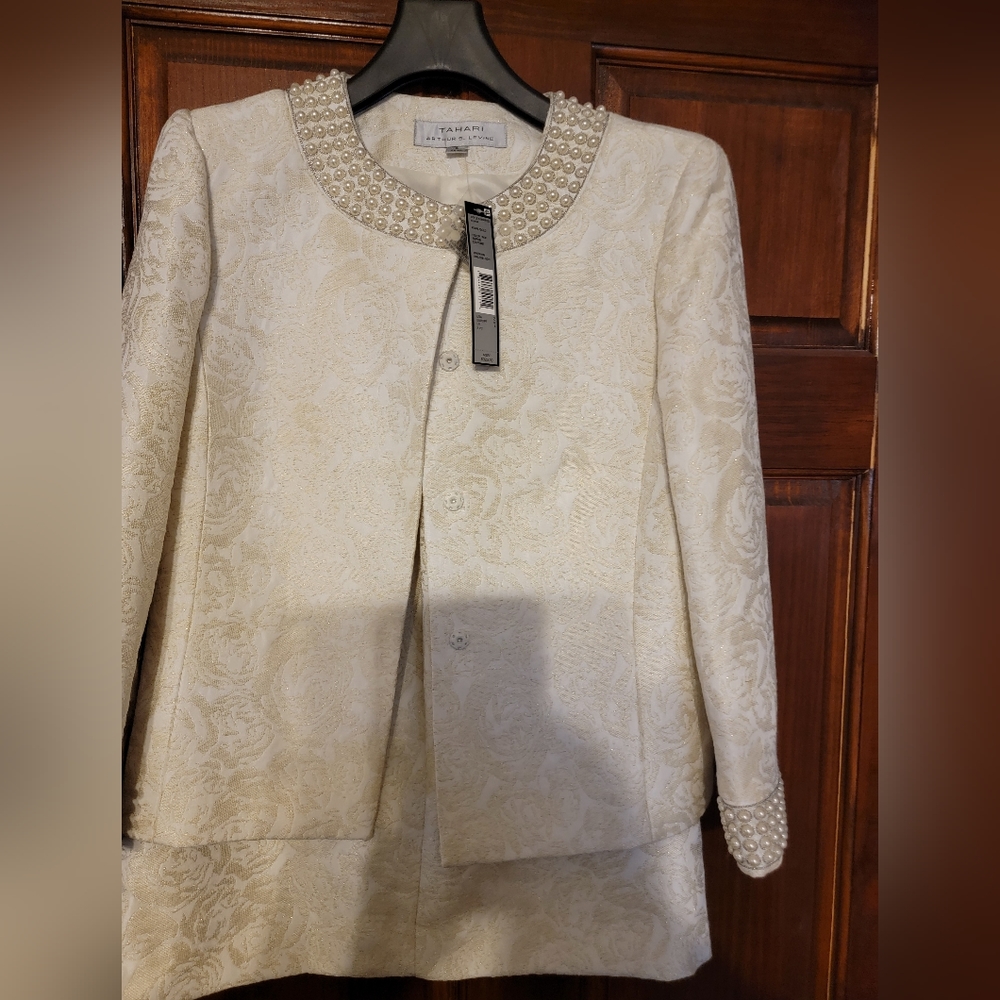 NWT Tahari Pearl Embellished Suit